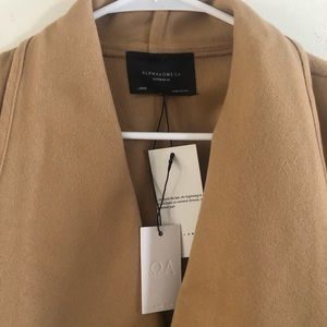 Vici brand “the drape coat” Camel color